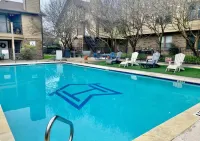 Full Kitchen and Relaxing Living Area with Pool - Cozy Inviting