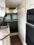 Private and Cozy RV in a Convenient Area with Direct Bus to NYC Manhattan Only 2 Blocks Away Hotel a Linden