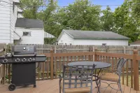 MTM Premier, Hot Tub, Fire Pit, Fenced Yard Hotels in Michigan City
