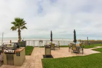 Incredible Beachfront Views and Spacious Living - Stunning Coastal Retreat