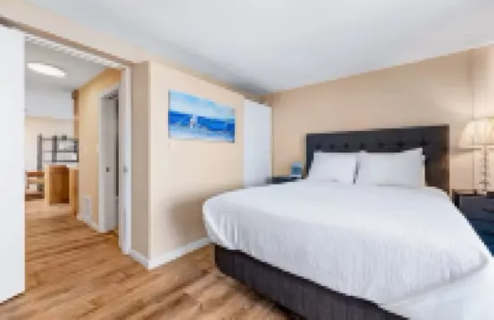 Stunning Ocean Views and Resort Style Amenities - Exquisite Getaway