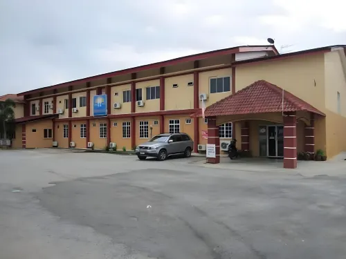 Samudera Hotel Hotels in Semerak