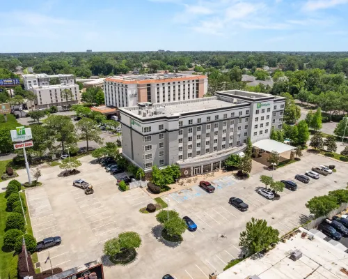 Holiday Inn 巴吞魯日學院驅動器I - 10 東巴吞魯日縣酒店