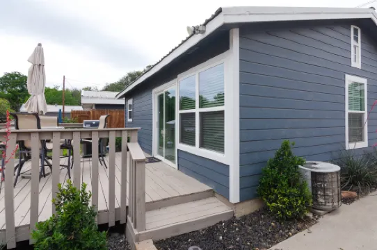 Casita Del Lago Azul (Lakeside Escape at Casita del Lago Azul)