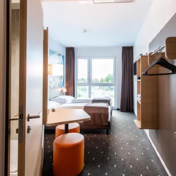 B&B HOTEL Augsburg-Nord Hotels near Augustusbrunnen
