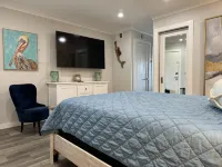 Furnished Balcony and Access to Tennis Courts and Pool - Charming Coastal Retreat 希爾頓黑德島住宿飯店