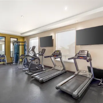 Best Western Plus Hinton Inn Suites