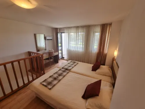 Mountain Paradise 1 - 1 Bright Two Floor Apartment - Wifi -Balcony