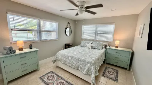 Shared Pool and Grill in Boutique Resort - Charming Beach Haven