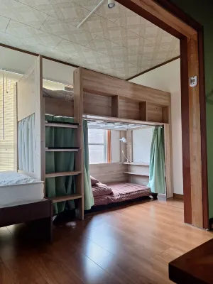 Guest House Studio 51 Các khách sạn gần Hoki Church