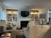 Beautiful, Spacious, Pet Friendly Home in 2 Miles from the Beach!