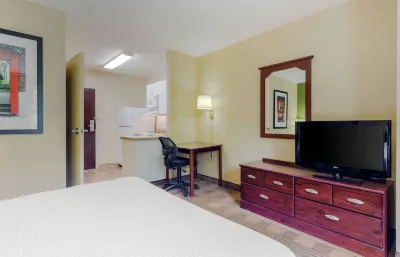 Extended Stay America - Providence - West Warwick فنادق في West Greenwich