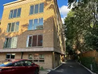 Kensington House by Solitaire Suites