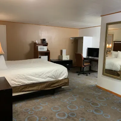 Ventura Grand Inn Hotels near Mammoth Lakes
