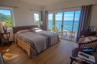 Treasure Cove Hotel & Restaurant - Parkplatz