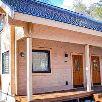 Baan Hakuba Hotel Exterior