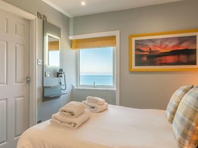 Riviera Guesthouse