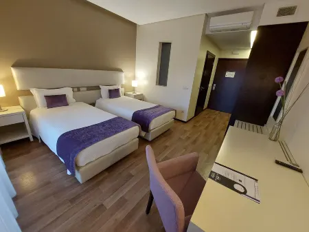 Hotel Monte Lírio Отели в г. Эшпинью