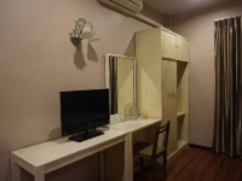 โรงแรมควีนส์ โรงแรมในอำเภอ ชุมแพ