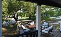 Tillman Resort Hotels in Blanco