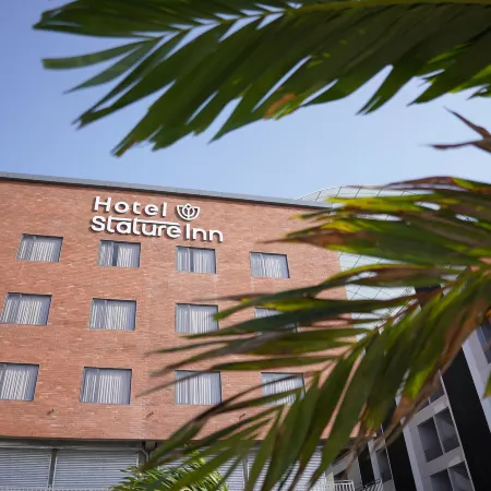Hotel Stature Inn
