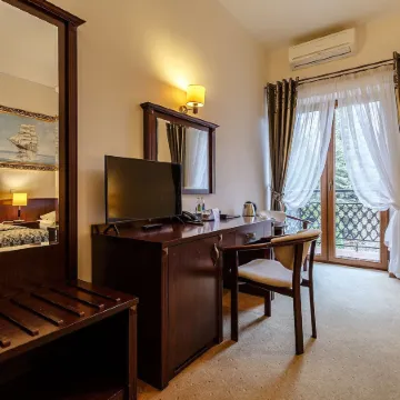 Hotel Robert's Port