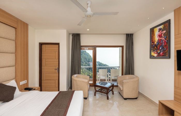 Shining Hills by Lawrence Hotels