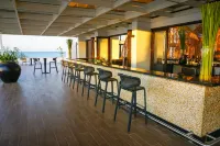 Kandaya Resort - bar