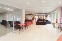 亨伯託斯飯店 - 2 星級