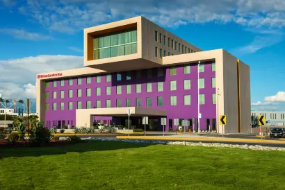 ฮิลตัน การ์เด้น อินน์ มอนเตรย์ แอร์พอร์ต