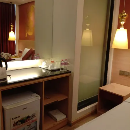 Shwe Pyi San Yar Hotel