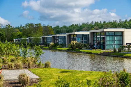 EuroParcs Buitenhuizen Отели в г. Velsen-Zuid