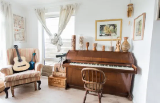 Fairlight - Charming Coastal Home on the Beach