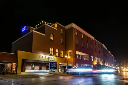 Four Points by Sheraton Deadwood Отели в г. Лоренс