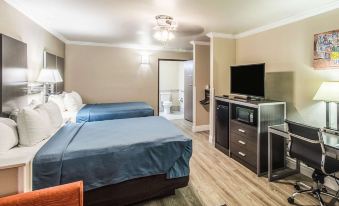 Econo Lodge Inn & Suites Corpus Christi