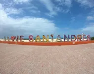 Green Sea Villa Helen Inn Located at Kilometer 4 Circunvalar