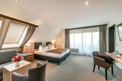 Garni Hotel Schumacher - parking