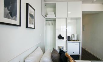 Phaedrus Living: Luxury Suite Nicosia 509