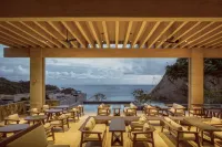 Four Seasons Resort Tamarindo, Mexico فنادق في La Huerta