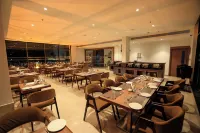 Hotel Saffron Wayanad - breakfast