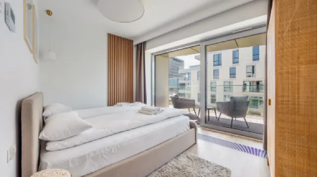 Nabrzeże Yacht Park, Sun & Snow