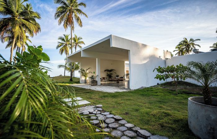 The Palm Bay Club Hotel Lodge