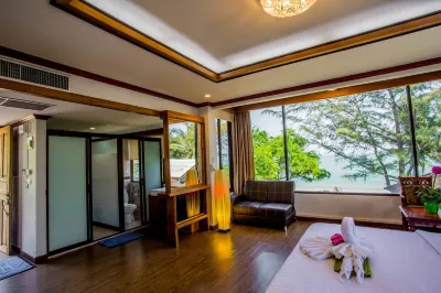 The Uncle Beach Resort Hotels in Bang Saphan Noi
