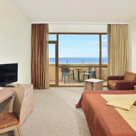 Sol Nessebar Palace Resort & Aquapark - All Inclusive
