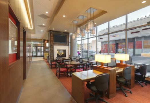 2. 하얏트 플레이스..