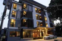 Euanjitt Chill House Các khách sạn gần Wat Thung Setthi