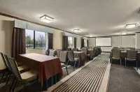 Red Lion Inn & Suites Houston IAH Airport