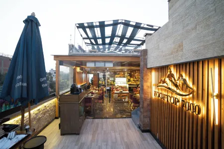 Great Pyramid Inn