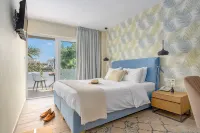 Maison 66, Riviera Hotels - balcony