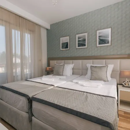 Villa Royal Apartments